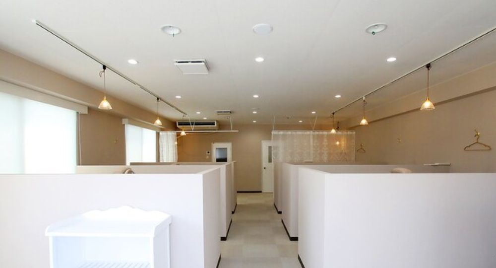 山口のメンズ眉毛サロンまつ毛パーマと美眉アイブロウの専門店／ベティ周南原宿店