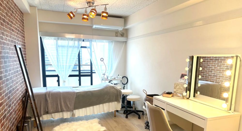 岐阜のメンズ眉毛サロンeyelash salon le'a 502
